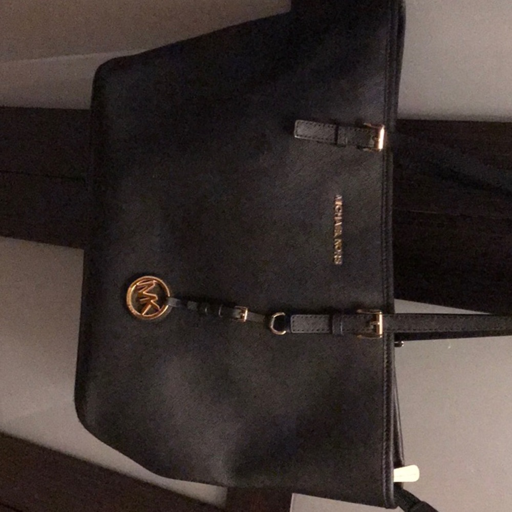 Authentic LARGE Michael kors bag excellent